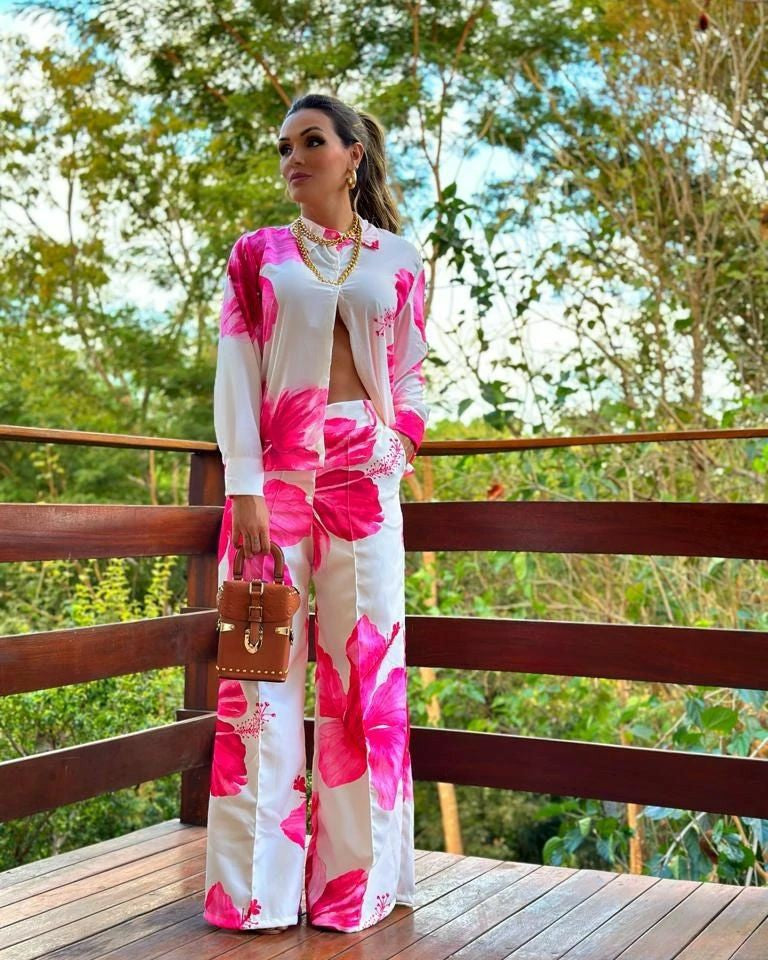 Conjunto Floral Elegante y Versatil