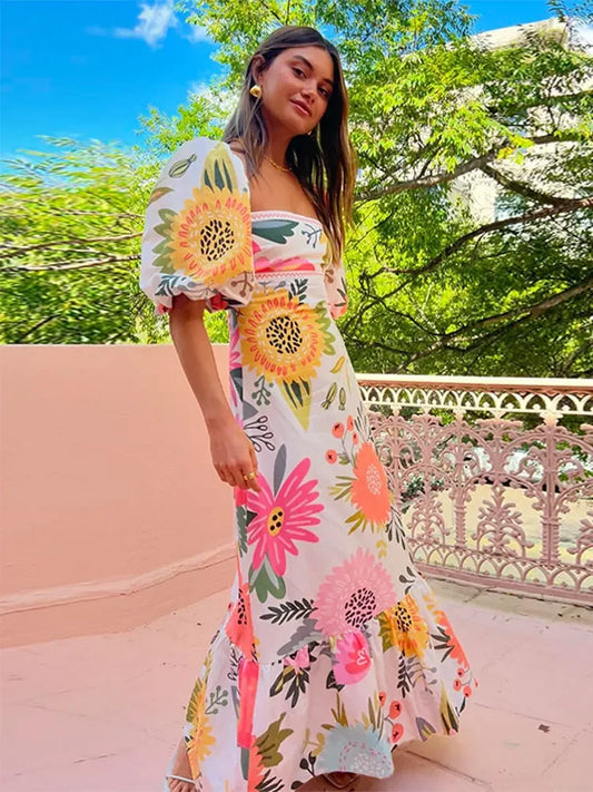 Vestido acampanado de manga acampanada