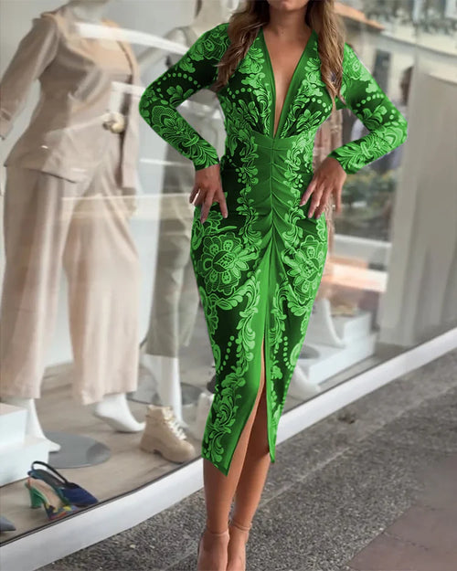 Vestido estampado plisado con cuello en V y manga larga